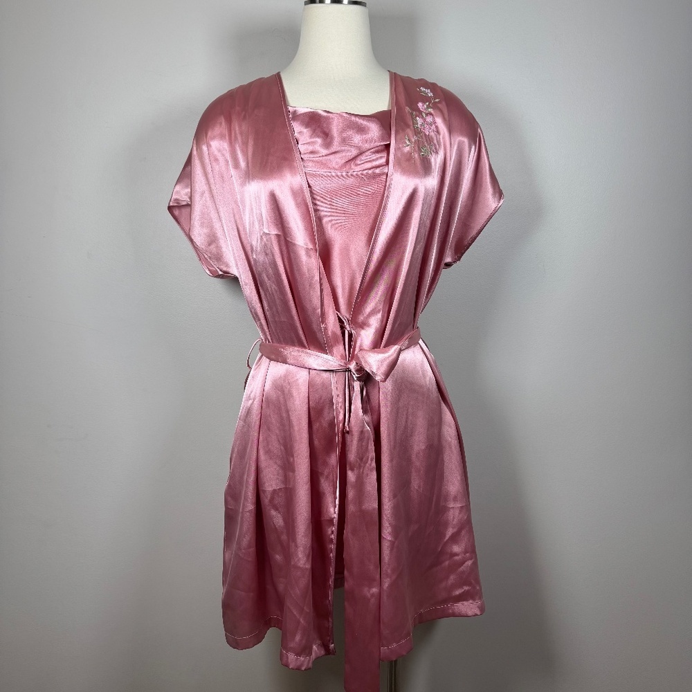 Jones New York Blush Satin Robe with Embroidery